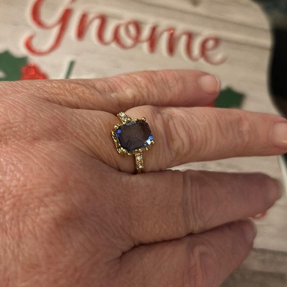 ♥️Ring Emerald Cut Center,Blue stone,White rounds SEMI PRECIOUS STONES,18KTSTS - Picture 9 of 9